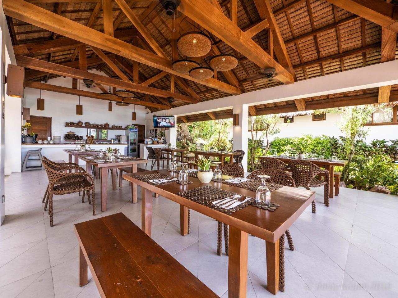Balay Kogon Hotel Carles Екстериор снимка